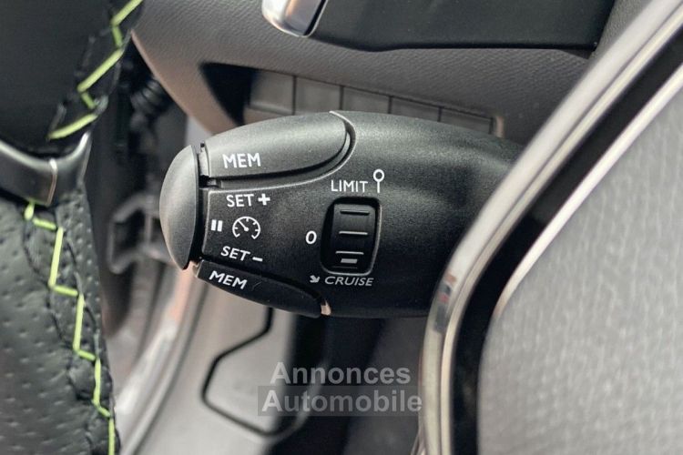 Peugeot 208 Hybrid 136 GT e-DCS6 GPS Caméra 360° - <small></small> 27.450 € <small>TTC</small> - #34