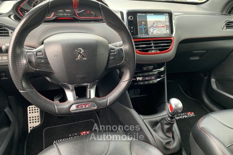 Peugeot 208 I 3 Portes GTI 1.6 THP 200 cv - <small></small> 9.990 € <small>TTC</small> - #11