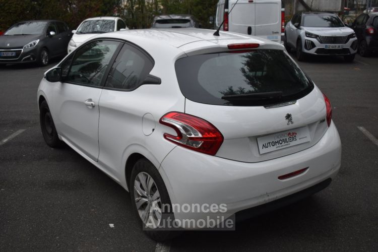 Peugeot 208 I ACTIVE 3 Portes 1.4 HDi FAP 68 cv - <small></small> 5.290 € <small>TTC</small> - #5