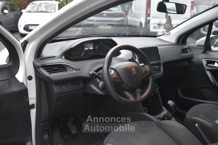 Peugeot 208 I ACTIVE 3 Portes 1.4 HDi FAP 68 cv - <small></small> 5.290 € <small>TTC</small> - #9