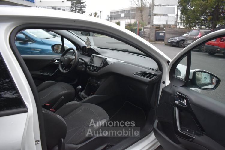 Peugeot 208 I ACTIVE 3 Portes 1.4 HDi FAP 68 cv - <small></small> 5.290 € <small>TTC</small> - #16