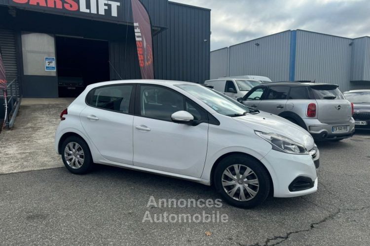 Peugeot 208 I Phase 2 5 Portes 1.2 VTi 82 cv ,ACTIVE , DISTRIBUTION FAITE GARANTIE - <small></small> 6.990 € <small>TTC</small> - #9