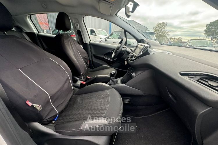 Peugeot 208 I Phase 2 5 Portes 1.2 VTi 82 cv ,ACTIVE , DISTRIBUTION FAITE GARANTIE - <small></small> 6.990 € <small>TTC</small> - #18