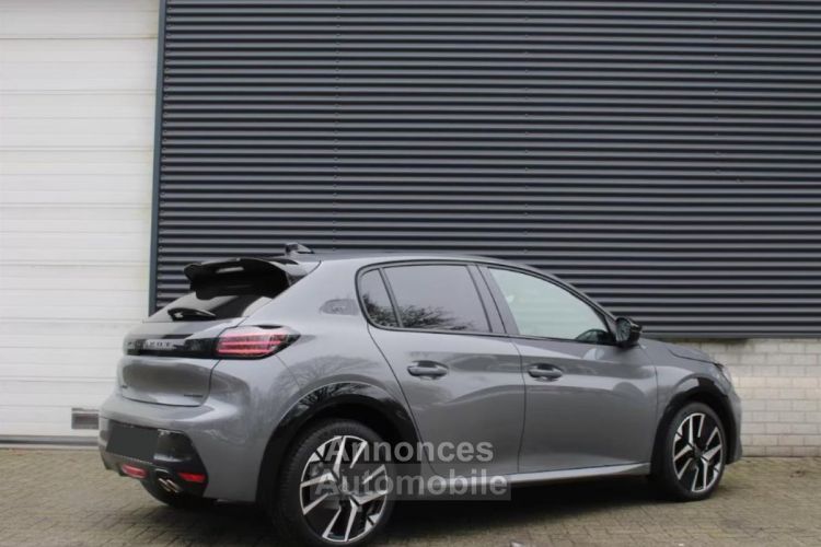 Peugeot 208 II (2) 1.2 HYBRID 136 GT E-DCS6 TOIT PANO / PACK VISION & NAVIGATION - <small></small> 25.890 € <small></small> - #4