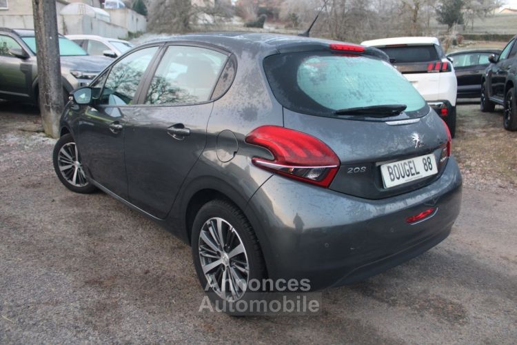 Peugeot 208 II ACTIVE 82 CV SPORT GPS MIROR LINK CLIM CAMÉRA MP3 TOIT PANO USB JA 16 RÉGULATEUR - <small></small> 7.990 € <small>TTC</small> - #3