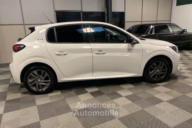 Peugeot 208 II (UB_, UP_, UW_, UJ_) 1.2 S&S 100 (101Ch) Style - <small></small> 12.990 € <small>TTC</small> - #4