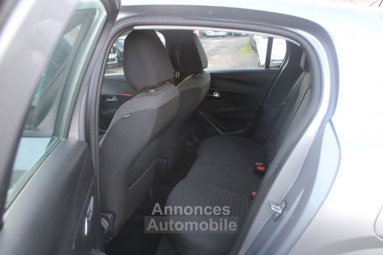 Peugeot 208 III ACTIVE PACK 75 CV ESSENCE GPS LINK USB ABS RÉGULATEUR BLUETOOTH CLIMAT LEDS JA - <small></small> 12.900 € <small>TTC</small> - #9