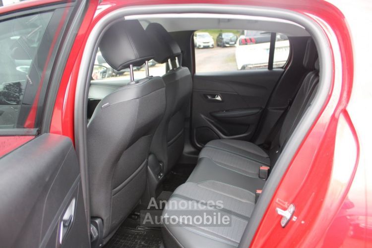 Peugeot 208 III ALLURE PACK 100 CV GPS ANDROID CAMÉRA JA 16 FULL LED I-COKPIT BOITE AUTO EAT-8 - <small></small> 18.990 € <small>TTC</small> - #9