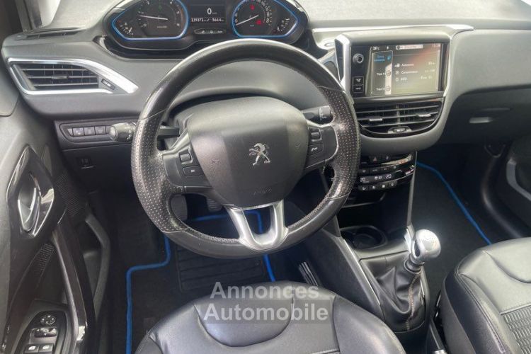 Peugeot 208 intuitive 1,6 e-hdi 115 cv cuir - <small></small> 4.990 € <small>TTC</small> - #8