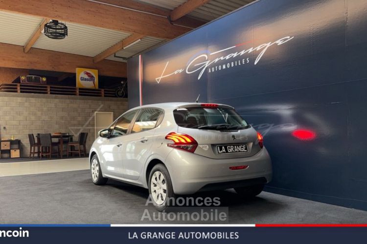 Peugeot 208 Like - <small></small> 6.490 € <small>TTC</small> - #3