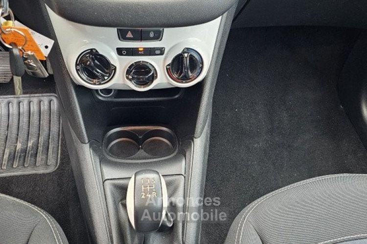 Peugeot 208 LIKE - ECRAN ANDROID MOTEUR NEUF HISTORIQUE COMPLET FINANCEMENT POSSIBLE - <small></small> 7.990 € <small>TTC</small> - #18