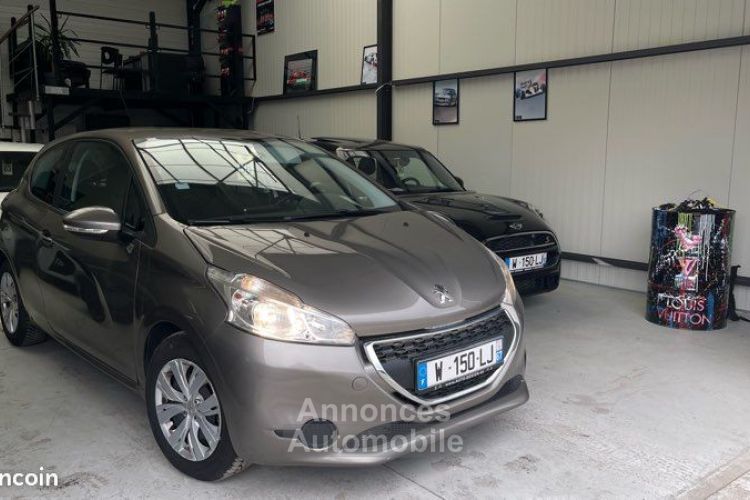 Peugeot 208 Peuteot 1.2 essence kit distribution a jour CRITAIR 1 - <small></small> 6.450 € <small>TTC</small> - #1