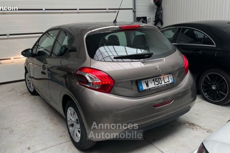 Peugeot 208 Peuteot 1.2 essence kit distribution a jour CRITAIR 1 - <small></small> 6.450 € <small>TTC</small> - #2