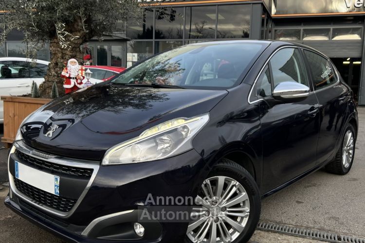 Peugeot 208 PHASE 2 ALLURE 1.2 110 Cv BOITE AUTO GPS TOIT PANO CAMERA APPLE CARPLAY - GARANTIE 1 AN - <small></small> 10.670 € <small>TTC</small> - #1