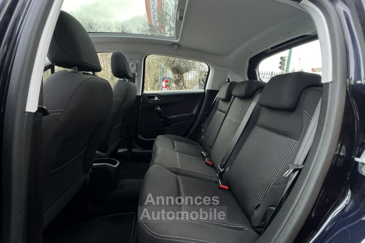 Peugeot 208 PHASE 2 ALLURE 1.2 110 Cv BOITE AUTO GPS TOIT PANO CAMERA APPLE CARPLAY - GARANTIE 1 AN - <small></small> 10.670 € <small>TTC</small> - #18