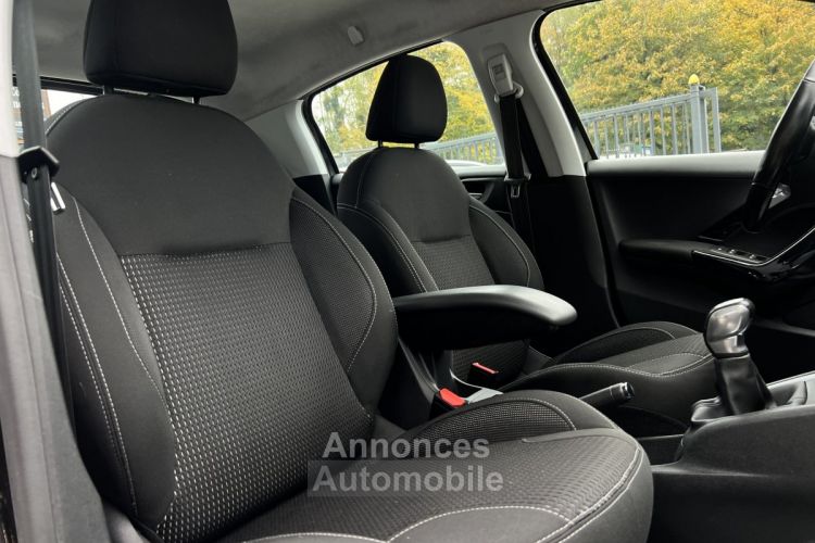 Peugeot 208 PHASE 2 ALLURE 1.2 82 Cv APPLE & ANDROID BLUETOOTH REGULATEUR GPS - GARANTIE 1 AN - <small></small> 8.970 € <small>TTC</small> - #9