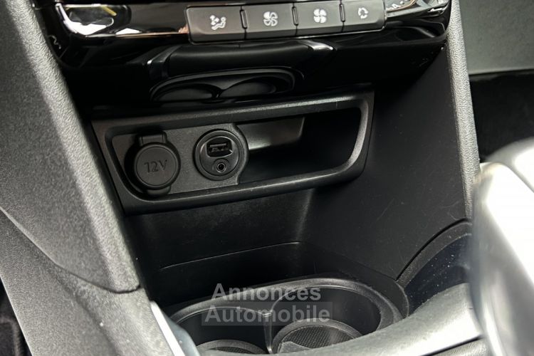 Peugeot 208 PHASE 2 ALLURE 1.2 82 Cv APPLE & ANDROID BLUETOOTH REGULATEUR GPS - GARANTIE 1 AN - <small></small> 8.970 € <small>TTC</small> - #16