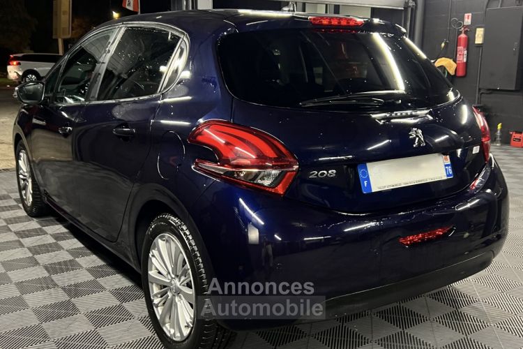 Peugeot 208 PHASE 2 SIGNATURE 1.2 82 APPLE CARPLAY & ANDROID CAMERA RECUL CRIT AIR 1 - GARANTIE 1 AN - <small></small> 9.970 € <small>TTC</small> - #3