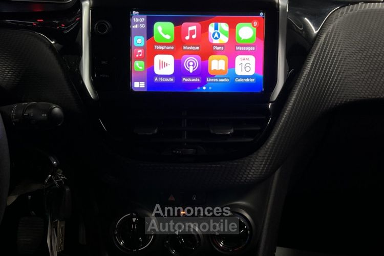 Peugeot 208 PHASE 2 SIGNATURE 1.2 82 APPLE CARPLAY & ANDROID CAMERA RECUL CRIT AIR 1 - GARANTIE 1 AN - <small></small> 9.970 € <small>TTC</small> - #13