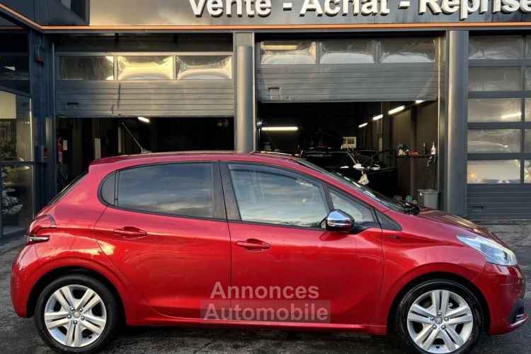 Peugeot 208 PHASE 2 SIGNATURE 1.2 82 Cv 1ERE MAIN / APPLE CAPRLAY & ANDROID AUTO - GARANTIE 1 AN - <small></small> 9.970 € <small>TTC</small> - #4