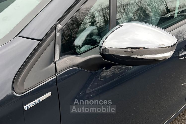 Peugeot 208 PHASE 2 STYLE 1.2 82 Cv 5 PORTES ECRAN TACTILE REGULATEUR CRIT AIR 1 - GARANTIE 1 AN - <small></small> 8.870 € <small>TTC</small> - #5