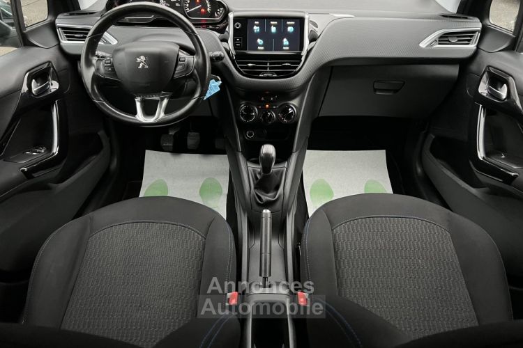 Peugeot 208 PHASE 2 STYLE 1.2 82 Cv 5 PORTES ECRAN TACTILE REGULATEUR CRIT AIR 1 - GARANTIE 1 AN - <small></small> 8.870 € <small>TTC</small> - #8