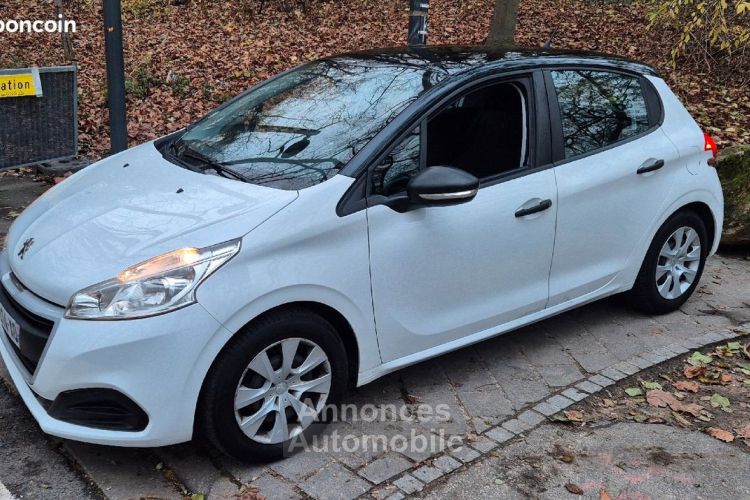 Peugeot 208 premier mains 5 place - <small></small> 8.990 € <small>TTC</small> - #2