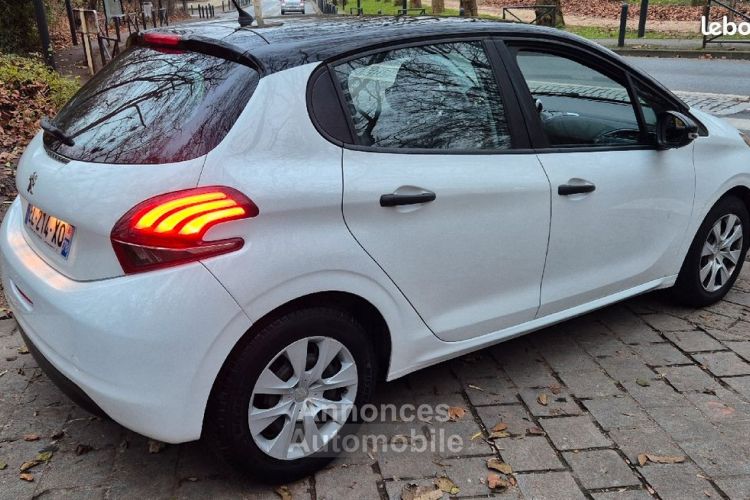 Peugeot 208 premier mains 5 place - <small></small> 8.990 € <small>TTC</small> - #4