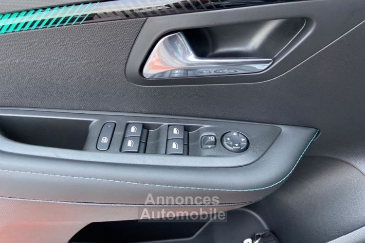 Peugeot 208 PureTech 100 ALLURE PACK GPS 10 Caméra ADML SC - <small></small> 18.970 € <small>TTC</small> - #20