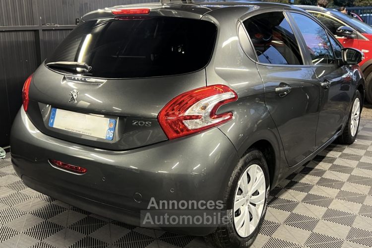 Peugeot 208 STYLE 1.2 82 Cv ECRAN TACTILE GPS BLUETOOTH REGULATEUR 22 400 Kms - Garantie 1 an - <small></small> 8.970 € <small>TTC</small> - #3