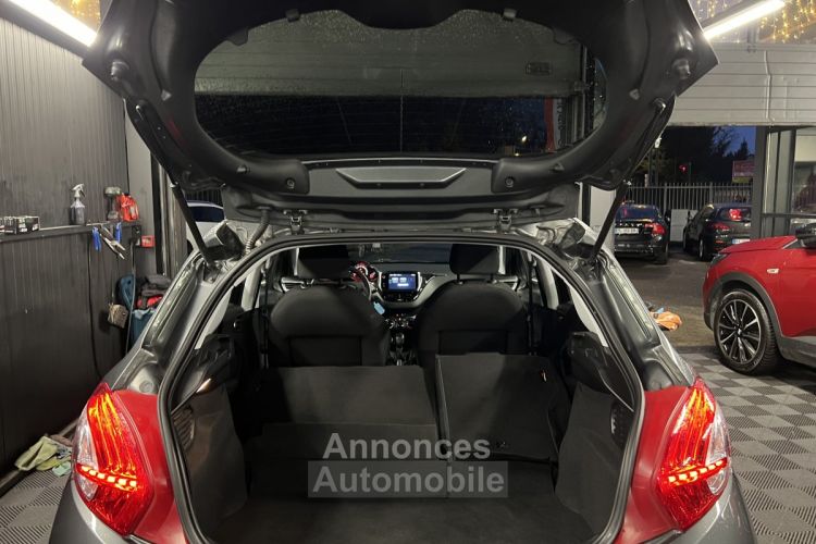 Peugeot 208 STYLE 1.2 82 Cv ECRAN TACTILE GPS BLUETOOTH REGULATEUR 22 400 Kms - Garantie 1 an - <small></small> 8.970 € <small>TTC</small> - #20