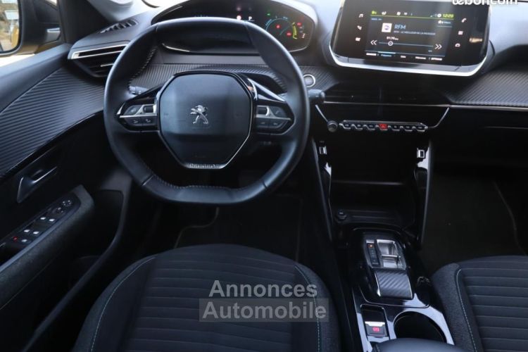 Peugeot 208 STYLE 135 CH 50KWH + CARPLAY - <small></small> 14.989 € <small>TTC</small> - #17