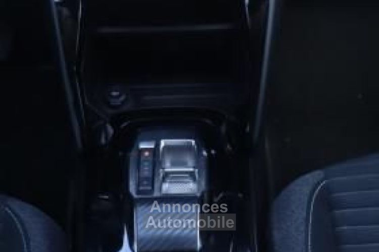 Peugeot 208 STYLE 135 CH 50KWH + CARPLAY - <small></small> 14.989 € <small>TTC</small> - #20