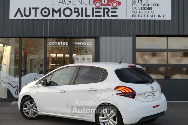 Peugeot 208 STYLE 82 CV - <small></small> 9.490 € <small>TTC</small> - #3