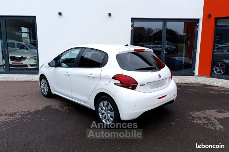 Peugeot 208 Style Phase 1.2 VTi 12V 82ch - <small></small> 5.890 € <small>TTC</small> - #4