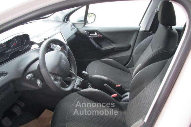 Peugeot 208 VTI 82 ACTIVE + Blanc - <small></small> 8.990 € <small>TTC</small> - #4