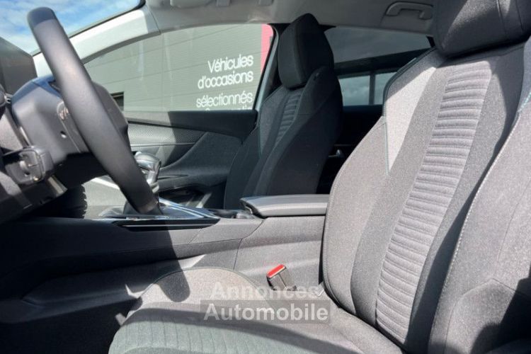 Peugeot 3008 1.2 130 CH 14.000 KMS 1ERE MAIN CAMERA CARPLAY - <small></small> 18.990 € <small></small> - #7