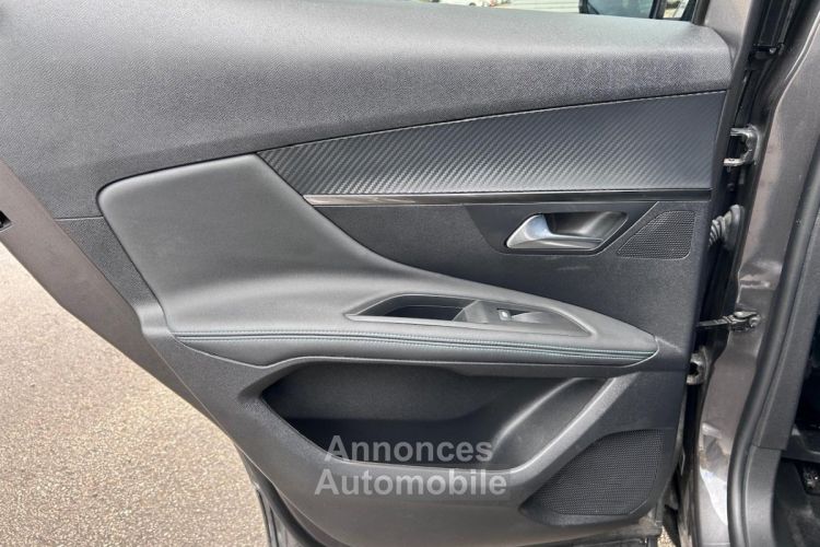 Peugeot 3008 1.2 130CH ALLURE PACK GRIS PLATINIUM - <small></small> 24.180 € <small>TTC</small> - #37