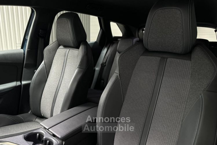 Peugeot 3008 1.2 HYBRID 136CV E-DCS6 ALLURE PACK + HAYON MAINS LIBRES + PACK DRIVE ASSIST PLUS BLEU CELEBES / TOIT NOIR - <small></small> 29.340 € <small>TTC</small> - #12