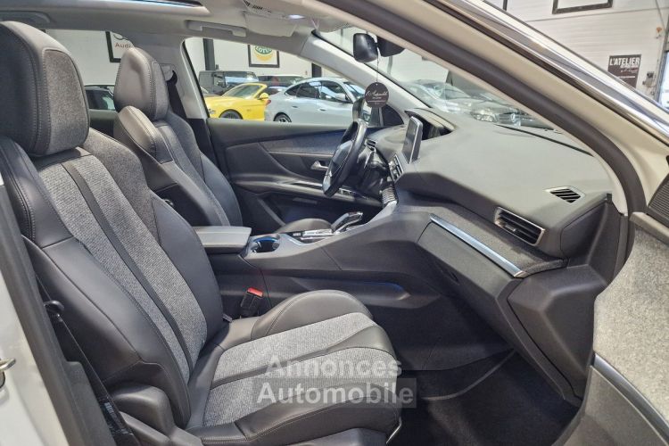 Peugeot 3008 1.2 PURETECH 130 ALLURE / TOIT PANORAMIQUE / RAPPEL COURROIE OK - <small></small> 16.990 € <small>TTC</small> - #31