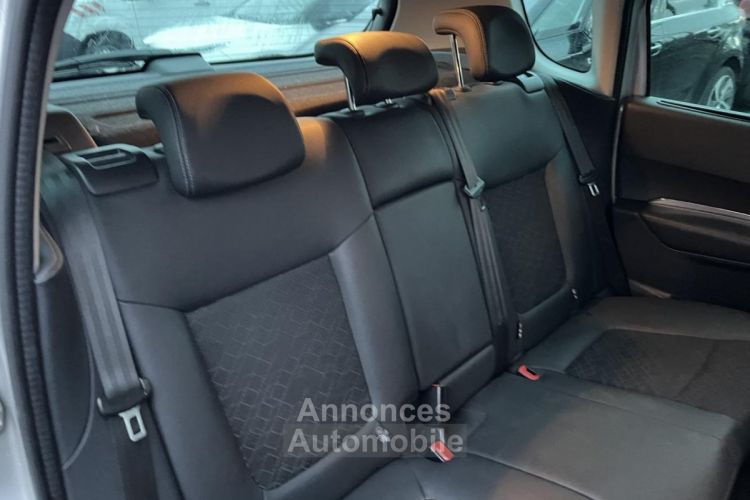 Peugeot 3008 1.2i PureTech S&S - 130 Allure Gps + Clim + Attelage - <small></small> 12.990 € <small>TTC</small> - #11