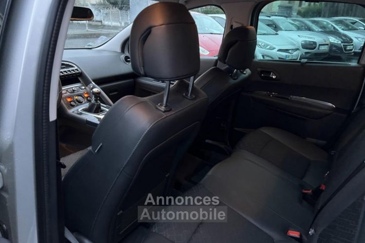 Peugeot 3008 1.2i PureTech S&S - 130 Allure Gps + Clim + Attelage - <small></small> 12.990 € <small>TTC</small> - #40