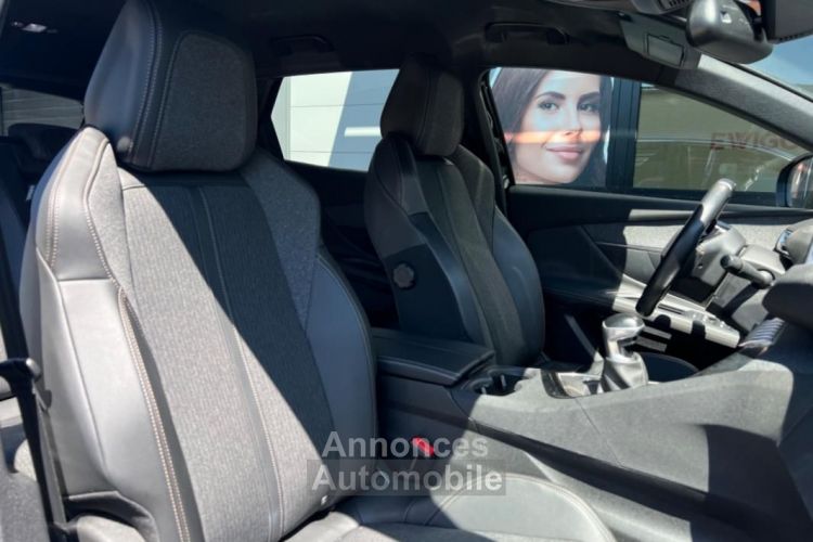 Peugeot 3008 1.2puretech 130CH GT LINE APPLE CARPLAY - <small></small> 18.980 € <small>TTC</small> - #17