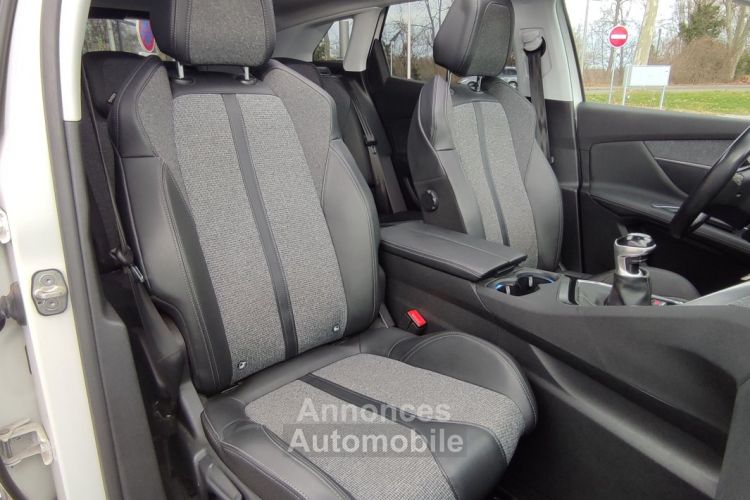 Peugeot 3008 1.2PureTech ALLURE 130ch (Apple CarPlay, Bluetooth,I-cockpit, GPS) - <small></small> 16.990 € <small>TTC</small> - #10