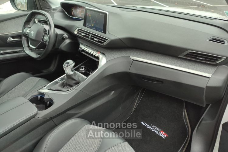 Peugeot 3008 1.2PureTech ALLURE 130ch (Apple CarPlay, Bluetooth,I-cockpit, GPS) - <small></small> 16.990 € <small>TTC</small> - #13