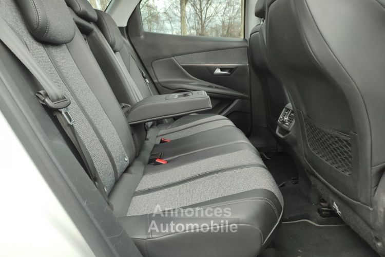 Peugeot 3008 1.2PureTech ALLURE 130ch (Apple CarPlay, Bluetooth,I-cockpit, GPS) - <small></small> 16.990 € <small>TTC</small> - #32