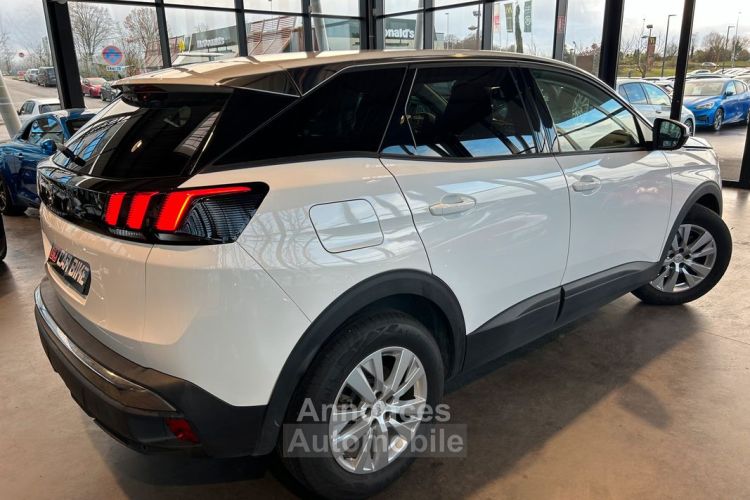 Peugeot 3008 130CH boite auto suivi complet GARANTIE 6 ANS INTEGRALE Y COMPRIS MOTEUR GPS LED 305-mois - <small></small> 16.987 € <small>TTC</small> - #2