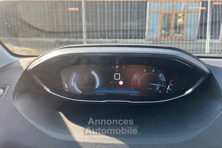 Peugeot 3008 130ch SS EAT8 Allure - <small></small> 16.990 € <small>TTC</small> - #11