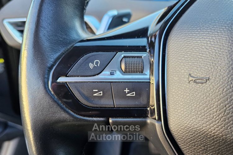 Peugeot 3008 130ch SS EAT8 Allure - TOIT OUVRANT DISTRIBUTION CHANGEE PAR GARANTIE 12MOIS - <small></small> 17.990 € <small>TTC</small> - #24