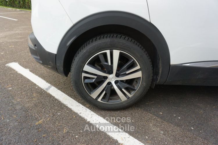 Peugeot 3008 1.5 BlueHDi EAT8 130 ch - ALLURE BUSINESS - <small></small> 19.790 € <small>TTC</small> - #22